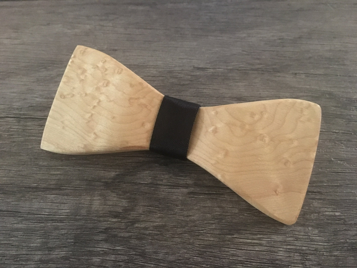 Bird's Eye Maple Bow Tie
