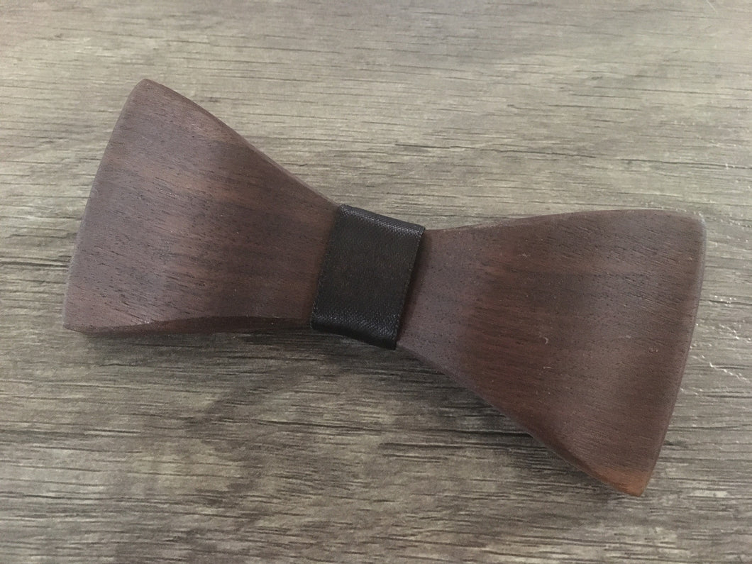 Walnut Bow Tie